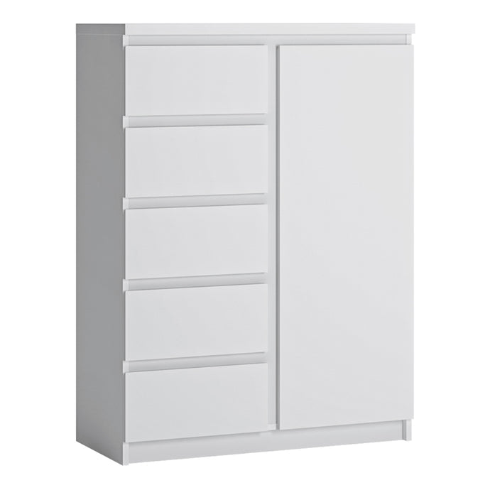 Fribo 1 door 5 drawer cabinet in White Furniture To Go 4400501 5900355132331 A high chest of drawers with drawers takes up little space, yet it is roomy - an ideal piece of furniture for small interiors. There are five drawers and three hidden spaces behind the front. The white chest of drawers has been equipped with practical furniture accessories in the form of drawers with full extension , as well as a handle-free system that is convenient to use. The chest of drawers from the Fribo collection deserves r