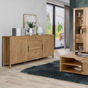 Malte Brun Chest of Drawers in Waterford Oak Furniture To Go 801mtbk2311-d84 5904767829513 Step into a world of refined beauty and exquisite charm with the noble Waterford Oak decor, an exceptional masterpiece that flawlessly imitates the allure of natural wood. Designed to infuse your interior with warmth and sophistication, this extraordinary creation is set to elevate your living space to new heights of opulence. Dimensions: 915mm x 1712mm x 415mm (Height x Width x Depth) 
 Modern Country Style 
 Rich, w