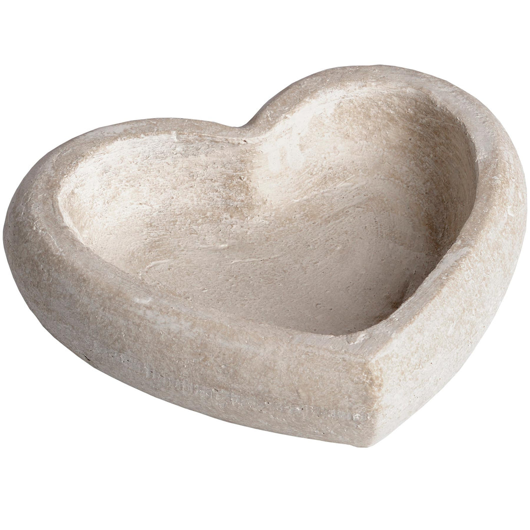 Deep Stone Heart Dish in CREAM Hill Interiors 9067 5050140906705 A perfect fit with neutral / stoneware trends Handcrafted Stunning natural stone effect finish Dimensions: 23cm x 21cm x 5cm Weight: 1.625kg Volume: 0.09CBM Stone effect heart shaped odments dish with antiqued finish.