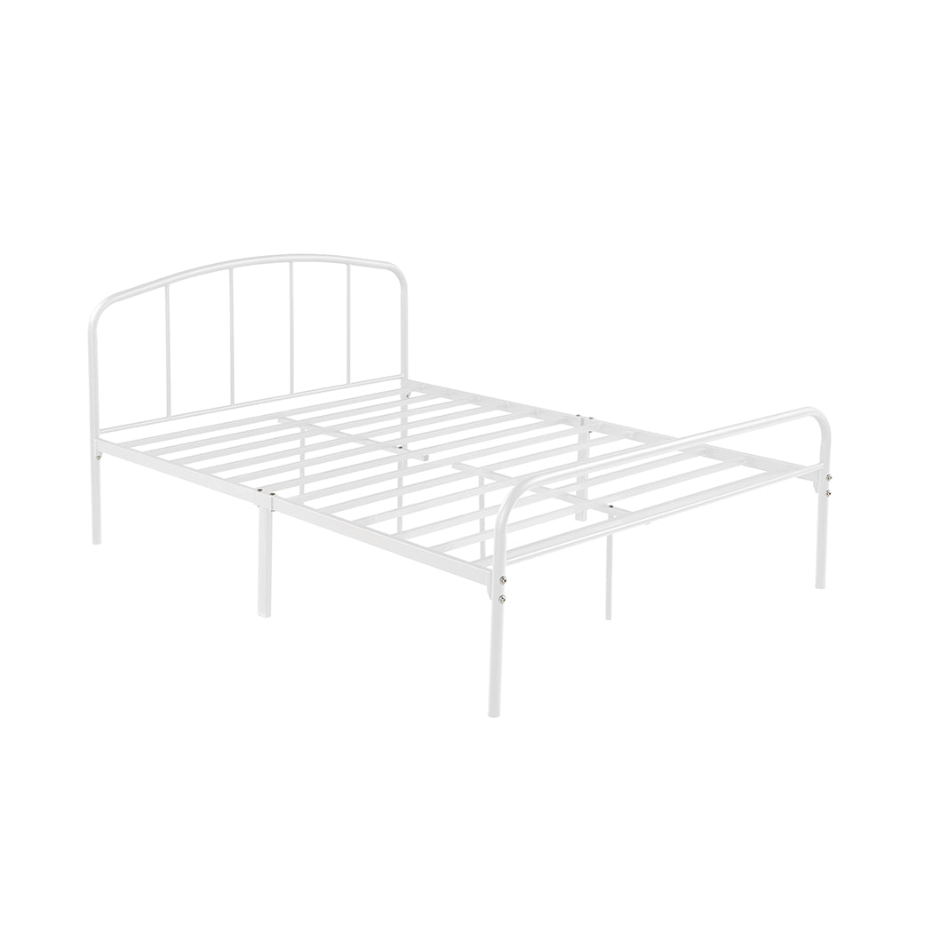 Milton 4.6 Double Bed White LPD MILTWHI4.6 5036464064192 Metal Colour: White Dimensions: 950mm x 1422mm x 1968mm The Milton double bed in is a simple but modern, urban design in white. Create a contemporary vibe in your bedroom with this promotional bed frame.