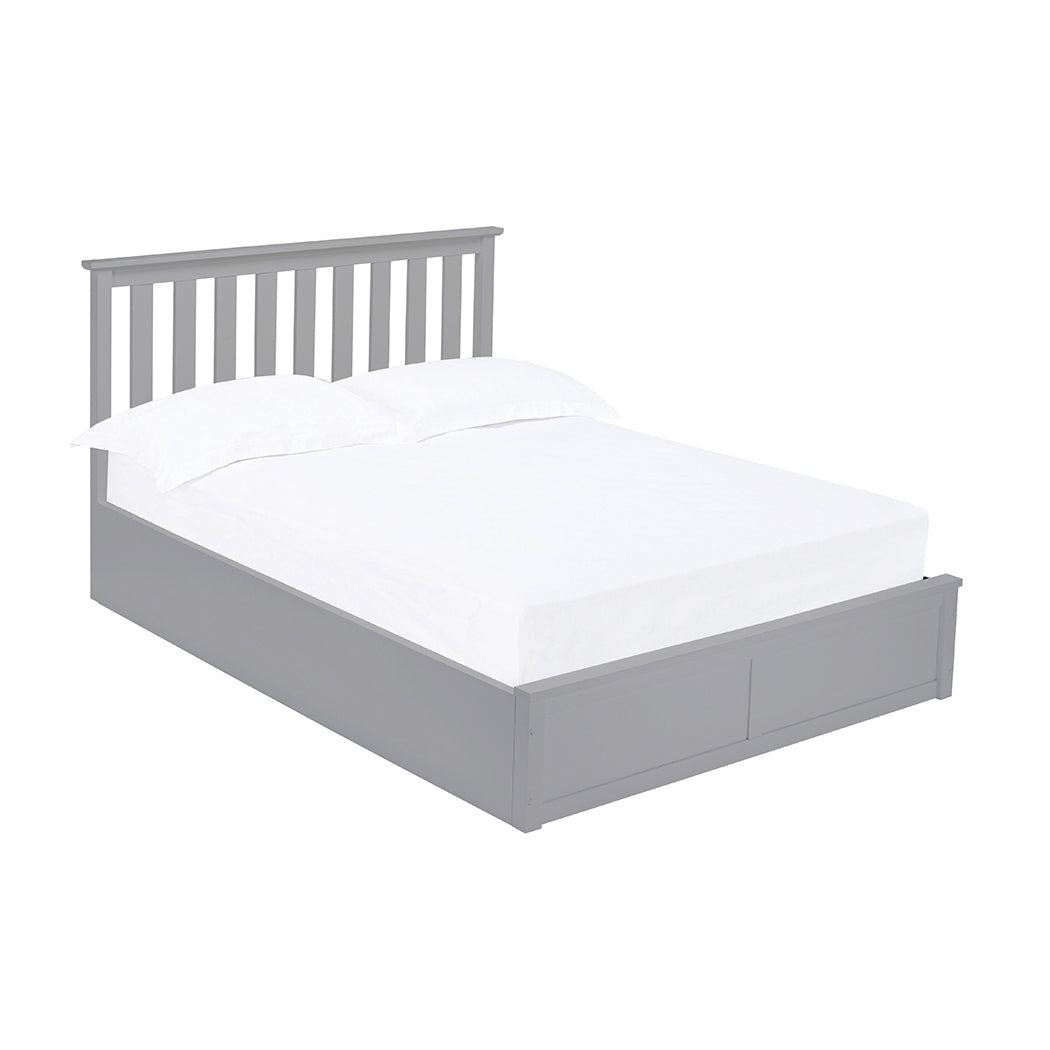 Oxford Kingsize Bed Grey LPD OXFGRE5.0* 5036464061177 Wood Colour: Grey Dimensions: 1005mm x 1650mm x 2115mm A clean, simple shaker style bedframe, the Oxford bed is as stylish as it is functional. With an opening base that provides plenty of under-bed storage, the Oxford is ideal for those with minimal space. Available in white or grey painted finish.