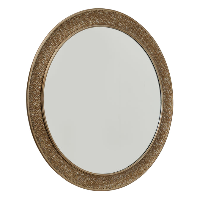 Hammered Large Brass Wall Mirror in BRASS Hill Interiors 22490 5050140249086 White glove delivery Dimensions: 120cm x 120cm x 3cm Weight: 12.66kg Volume: 0.12CBM This is the Hammered Large Brass Wall Mirror. An impressively proportioned round mirror with a unique hammered brass frame. A perfect update for the home which would look fabulous above a fireplace and give a room a subtle vintage vibe. Give your home a warm colour highlight and enlarge a space with this impressive addition.